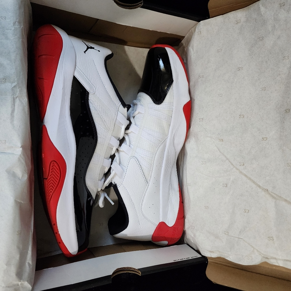 Jordan cmfrt 11 Size 13